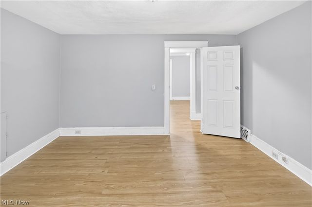 884 Nela View Road, Cleveland Heights, OH 44112