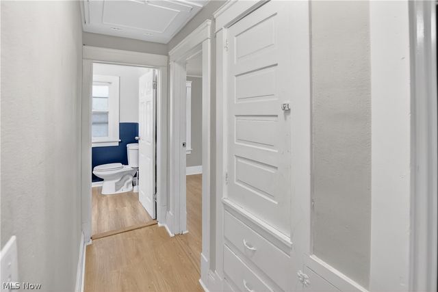 884 Nela View Road, Cleveland Heights, OH 44112