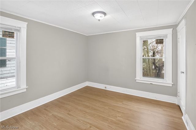 884 Nela View Road, Cleveland Heights, OH 44112