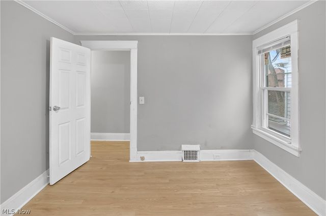 884 Nela View Road, Cleveland Heights, OH 44112