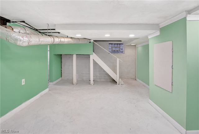 884 Nela View Road, Cleveland Heights, OH 44112