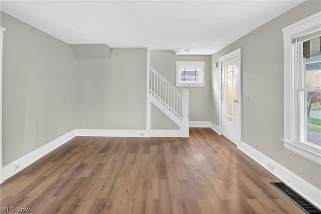 884 Nela View Road, Cleveland Heights, OH 44112