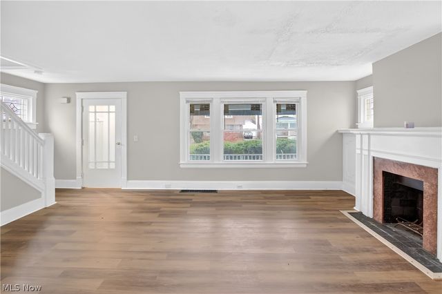 884 Nela View Road, Cleveland Heights, OH 44112