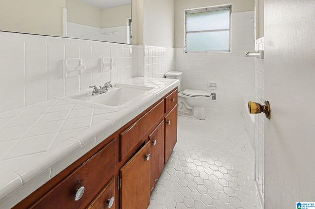 6536 CHEROKEE DRIVE, Fairfield, AL 35064