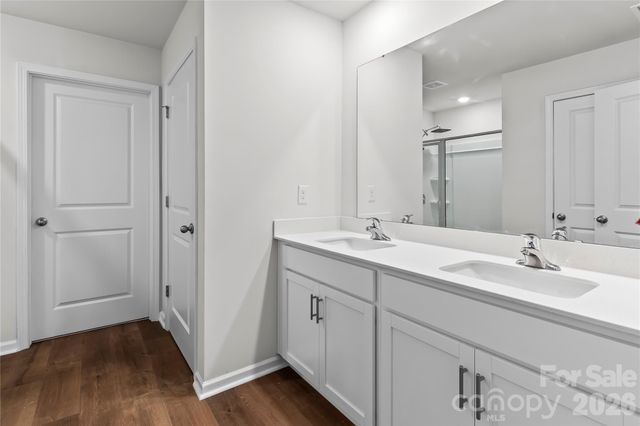 1338 Hickory Point Drive, Lexington, NC 27292