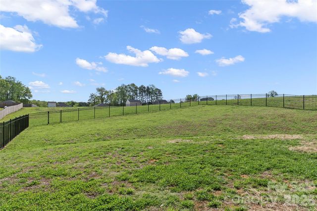 1338 Hickory Point Drive, Lexington, NC 27292
