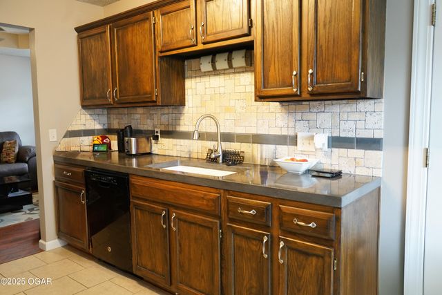 1219 Xenia Court, Joplin, MO 64801