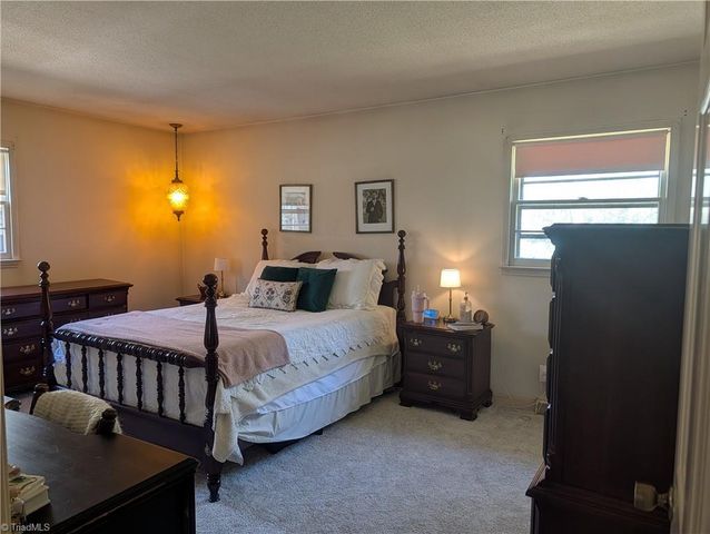 4661 Kinnamon Road, Winston-salem, NC 27103