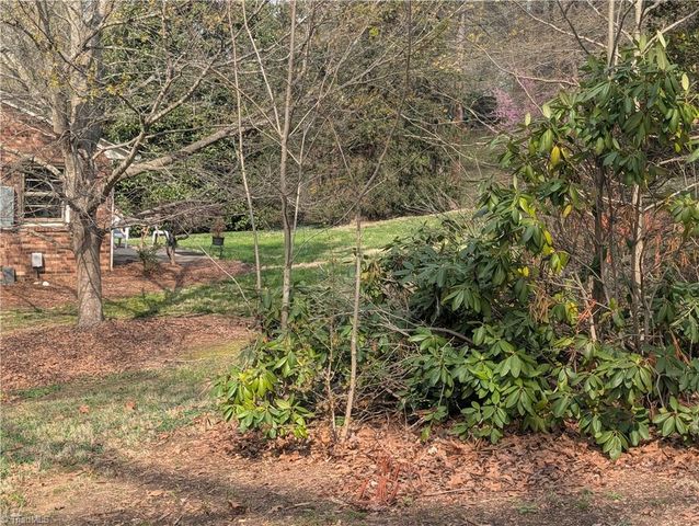 4661 Kinnamon Road, Winston-salem, NC 27103