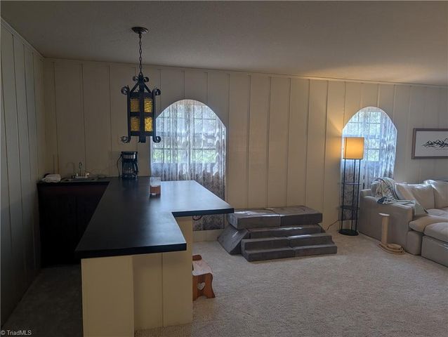 4661 Kinnamon Road, Winston-salem, NC 27103