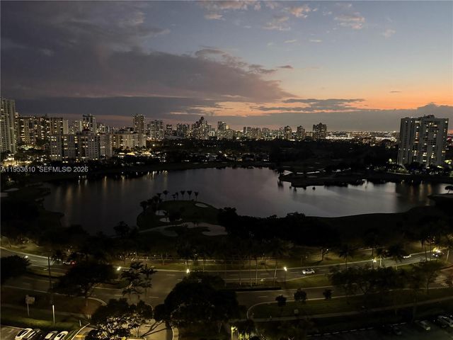 3701 N Country Club Dr 2205, Aventura, FL 33180