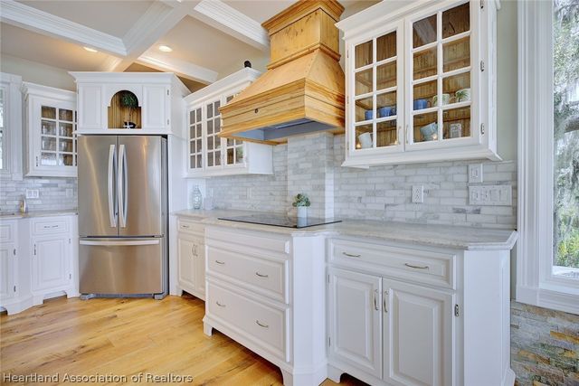 424 Lake Mirror Drive, Lake Placid, FL 33852