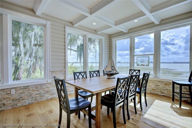 424 Lake Mirror Drive, Lake Placid, FL 33852