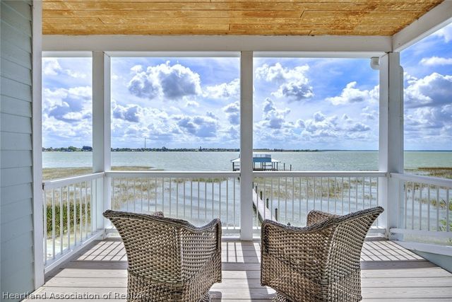 424 Lake Mirror Drive, Lake Placid, FL 33852