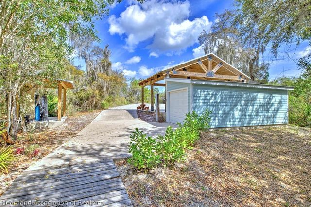 424 Lake Mirror Drive, Lake Placid, FL 33852