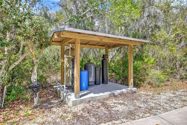 424 Lake Mirror Drive, Lake Placid, FL 33852