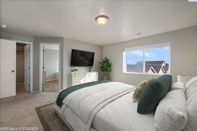 2581 Jason Loop, Richland, WA 99352