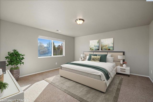 2581 Jason Loop, Richland, WA 99352