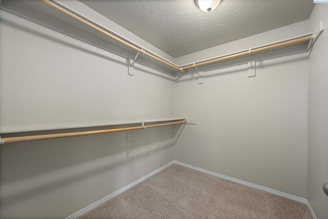 2581 Jason Loop, Richland, WA 99352