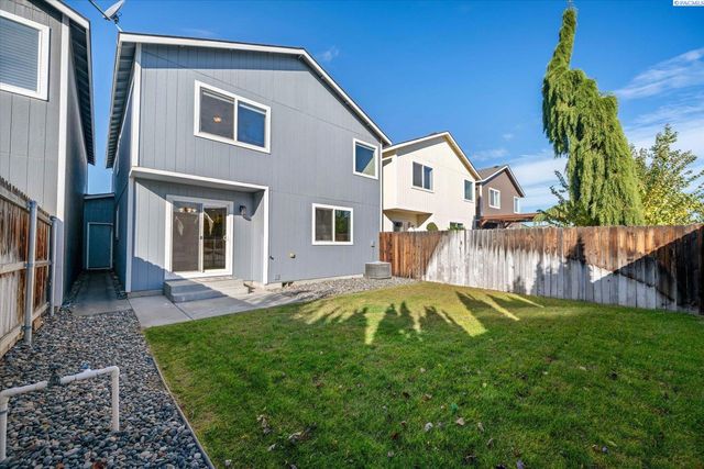 2581 Jason Loop, Richland, WA 99352