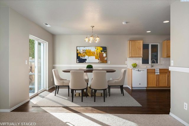 2581 Jason Loop, Richland, WA 99352