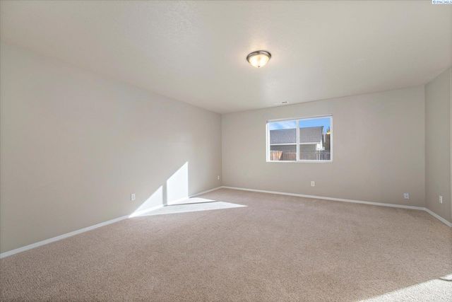 2581 Jason Loop, Richland, WA 99352