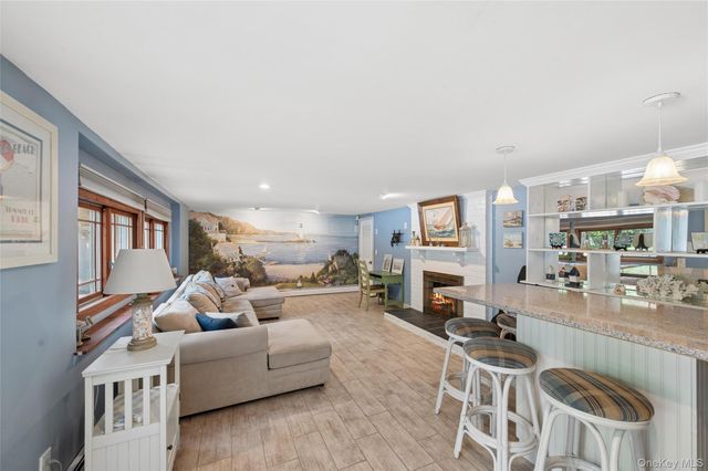 318 Lakeshore Boulevard, Massapequa Park, NY 11762