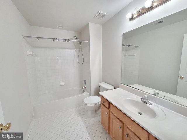 13660 LAVENDER MIST LN, Centreville, VA 20120