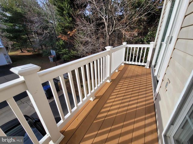 13660 LAVENDER MIST LN, Centreville, VA 20120