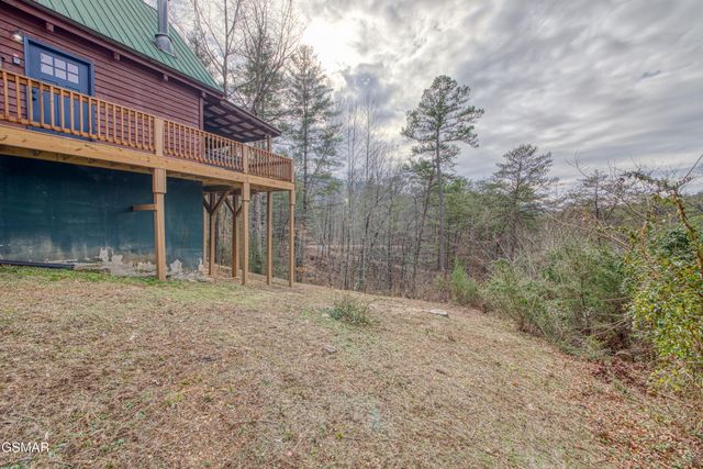 3079 Walden Ridge Road, Sevierville, TN 37862