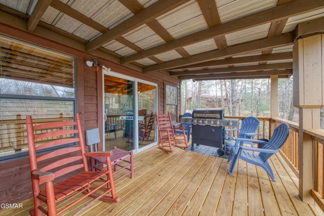 3079 Walden Ridge Road, Sevierville, TN 37862