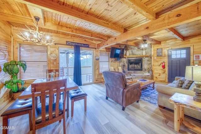 3079 Walden Ridge Road, Sevierville, TN 37862