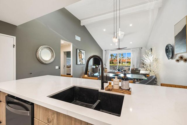 76658 Daffodil Drive, Palm Desert, CA 92211