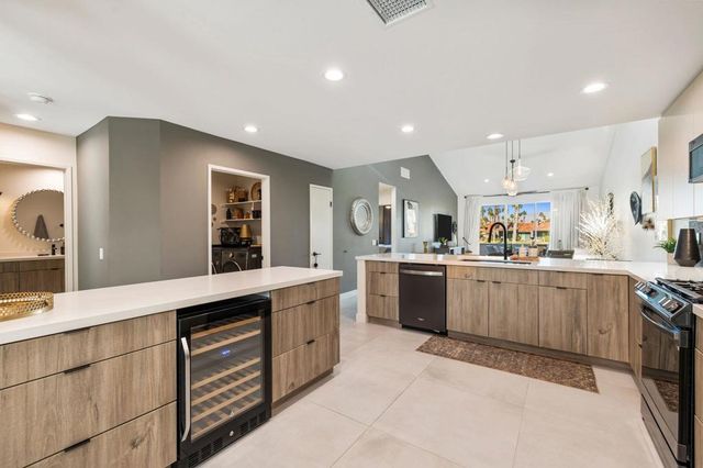 76658 Daffodil Drive, Palm Desert, CA 92211