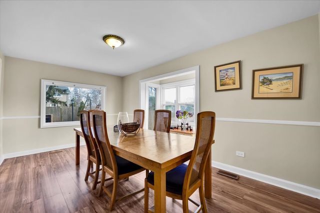 49 N Lake Avenue, Fox Lake, IL 60020