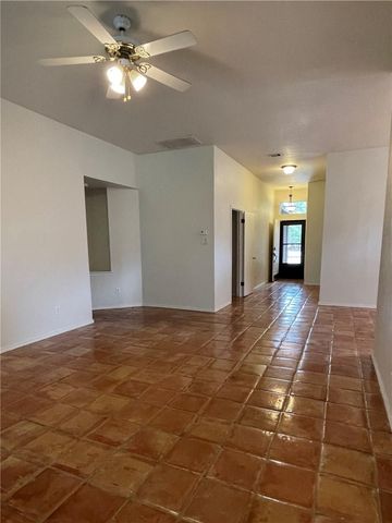 404 N Rainbow Bridge DR, Cedar Park, TX 78613