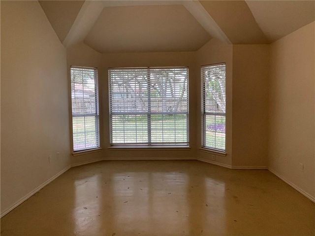 404 N Rainbow Bridge DR, Cedar Park, TX 78613