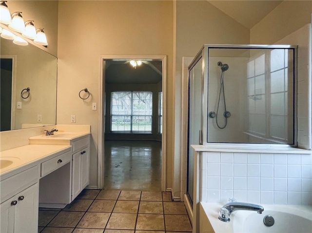 404 N Rainbow Bridge DR, Cedar Park, TX 78613