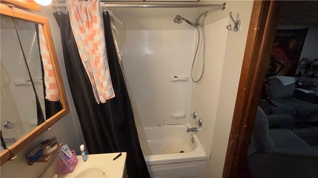 1751 Harvard Ave, Swissvale, PA 15218