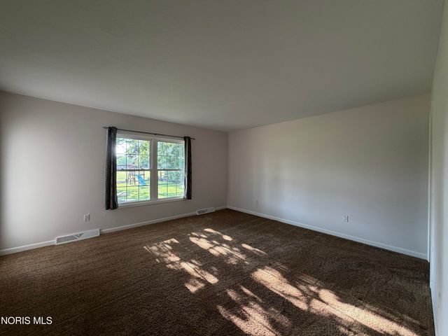 2956 W Byrnwyck Road, Maumee, OH 43537