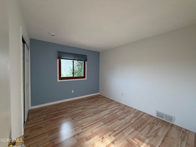 2956 W Byrnwyck Road, Maumee, OH 43537