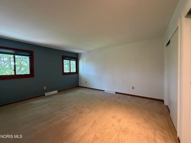 2956 W Byrnwyck Road, Maumee, OH 43537