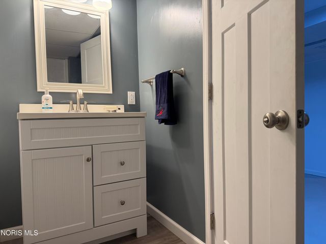 2956 W Byrnwyck Road, Maumee, OH 43537