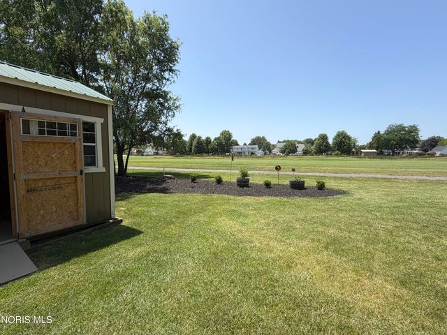 2956 W Byrnwyck Road, Maumee, OH 43537