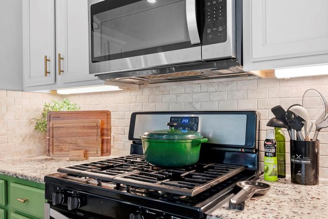 2133 Windy Grove Drive, Texas City, TX 77568