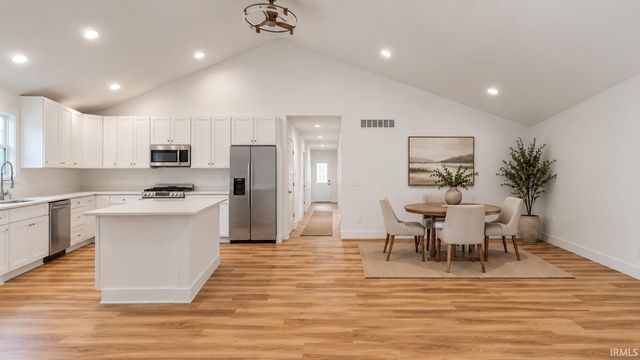1513 E Borley Avenue, Mishawaka, IN 46545