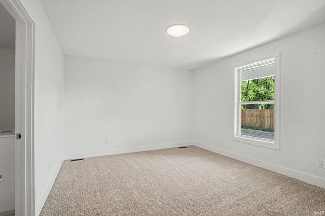 1513 E Borley Avenue, Mishawaka, IN 46545
