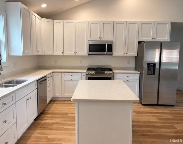 1513 E Borley Avenue, Mishawaka, IN 46545