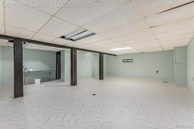 2338 Walter Avenue, Warren, MI 48092