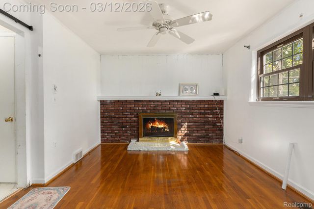 2338 Walter Avenue, Warren, MI 48092